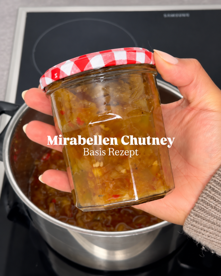 Mirabellen-Chutney mit Zwiebeln, Ingwer und Gewürzen